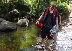 trekking